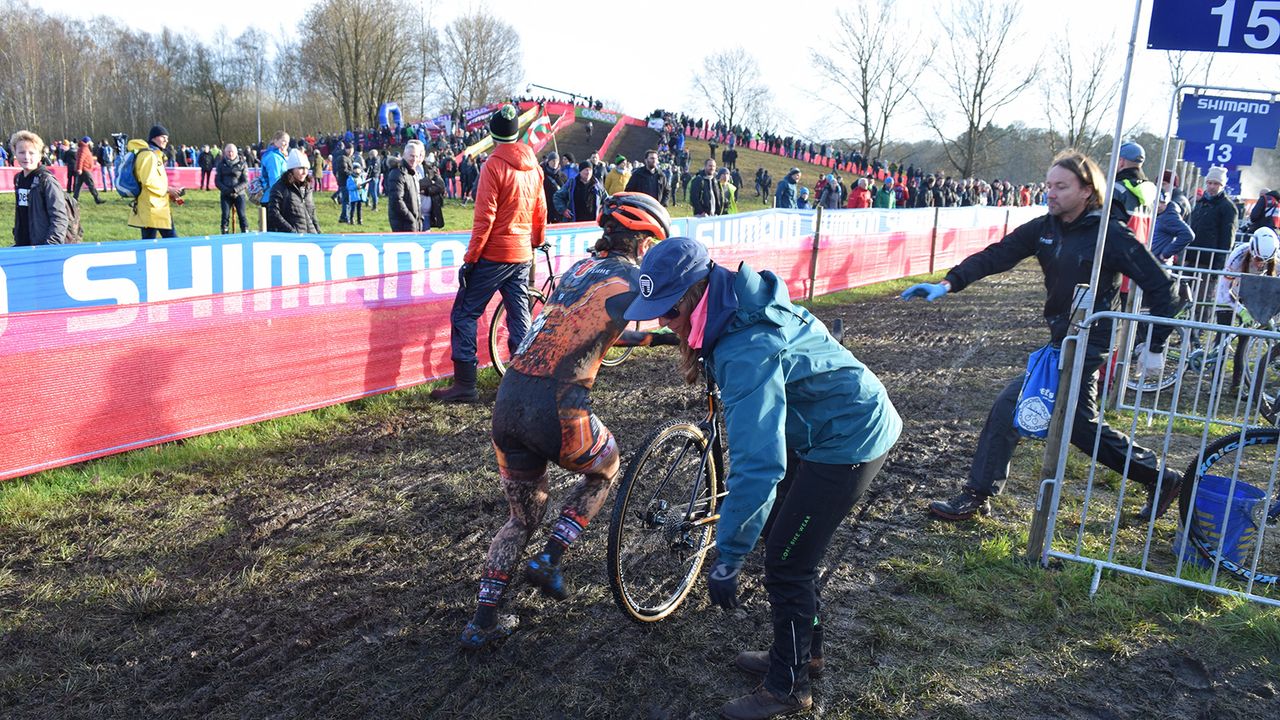 A bike change during the Women's Elite race