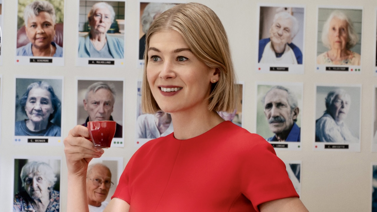 Rosamund Pike in I Care A Lot