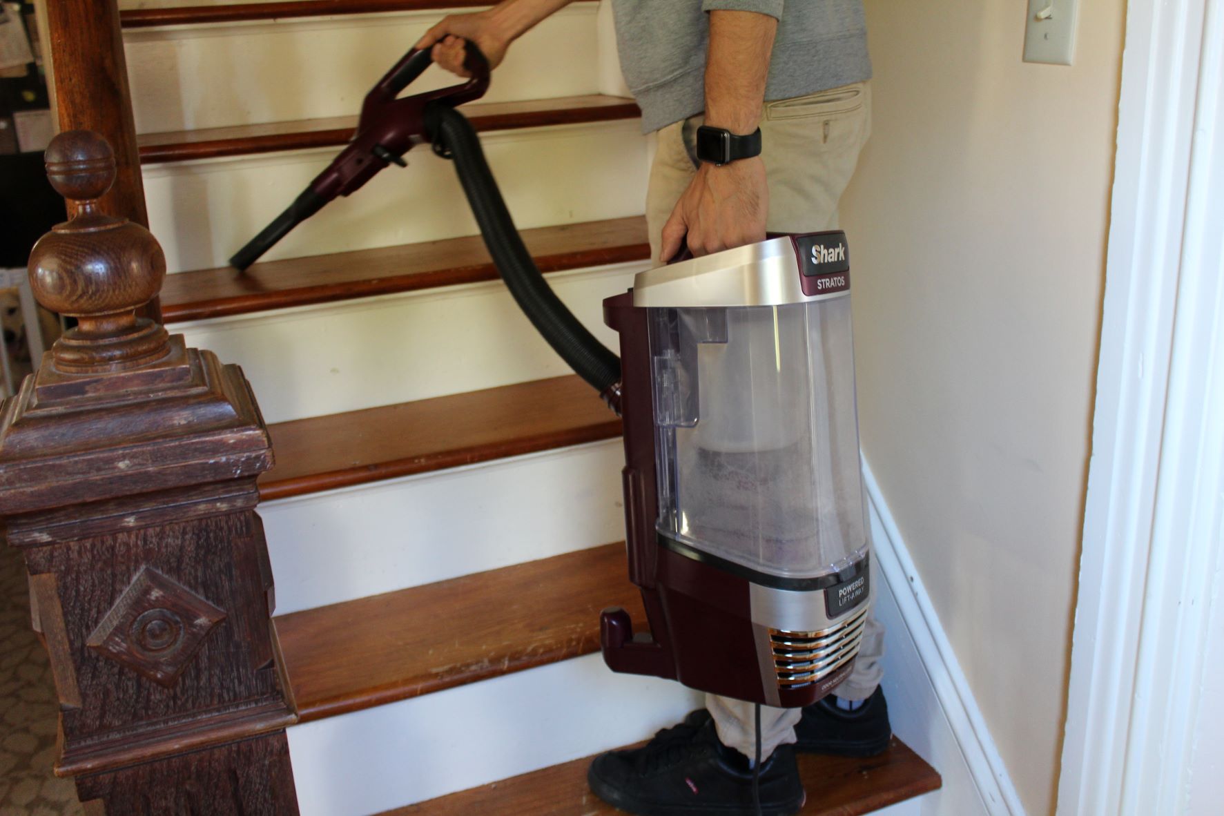 Shark Stratos review