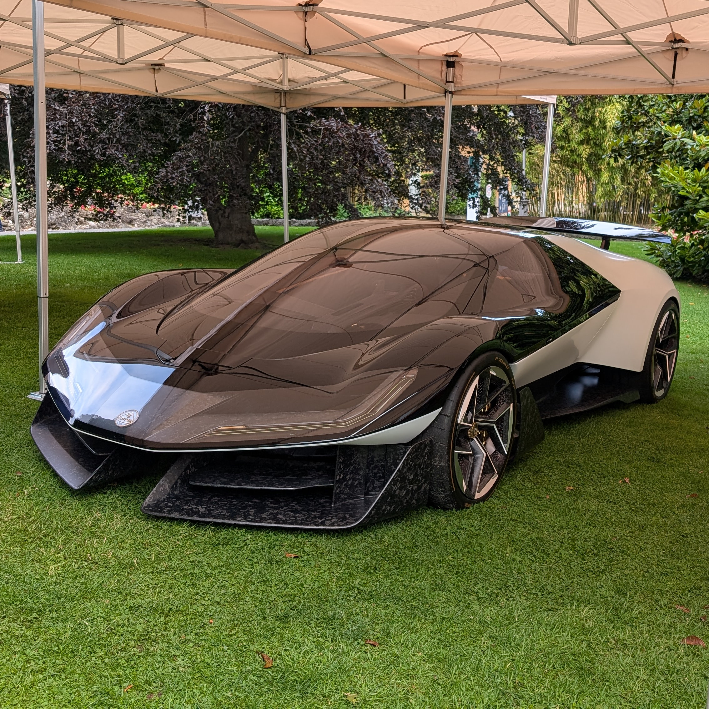 Lotus Theory One Concept, Villa d'Este