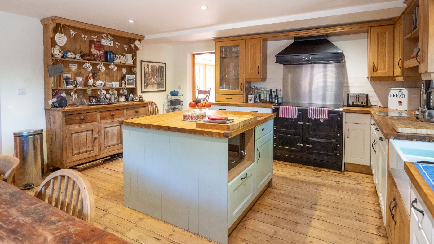 Grooms Cottage interior (2) (1)