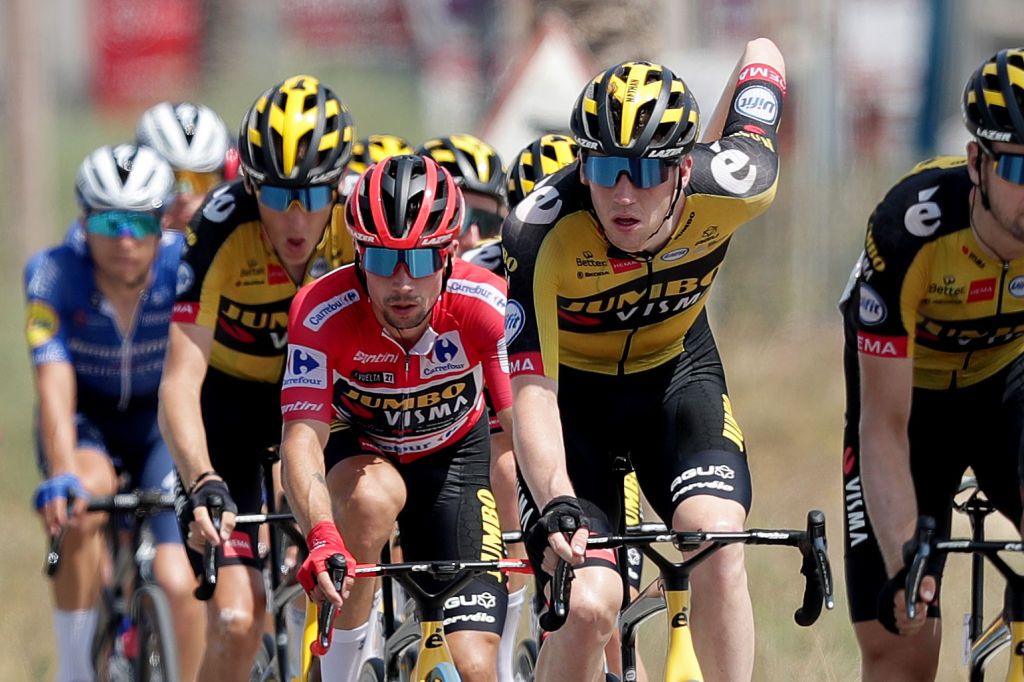 Primoz Roglic crashes while on the attack at Vuelta a España | Cyclingnews