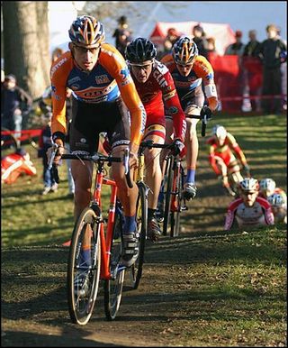 Kona's Ryan Trebon leads the pack at the 2006 US 'Cross Nationals