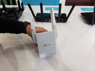 TP-Link AX1800 Wi-Fi Range Extender