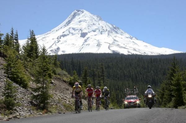 Race leader Nate English leads the small chase group