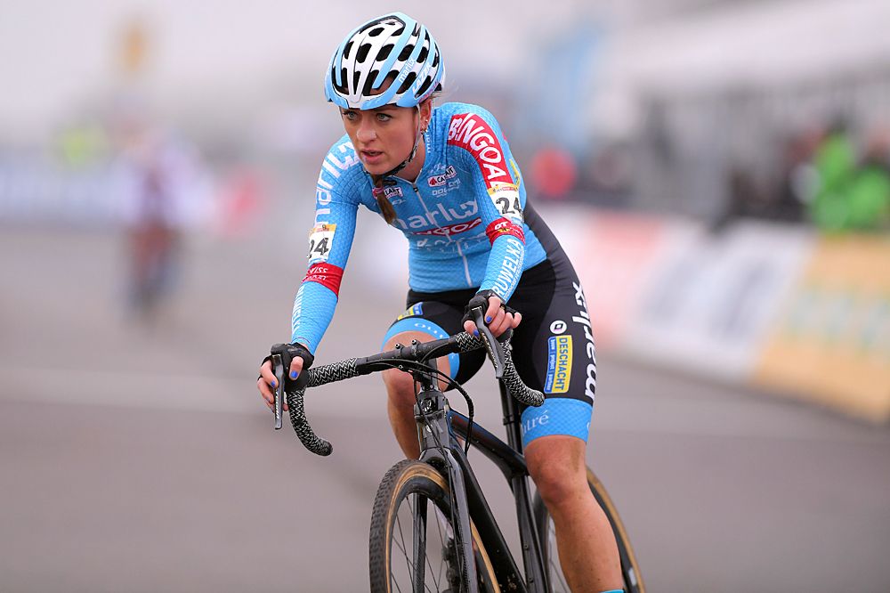 Denise Betsema (Marlux-Bingoal) wins Koksijde World Cup