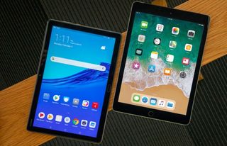 Huawei-MediaPad-M5-Lite-vs-Apple-iPad-9-inch001