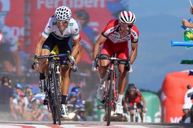 Alejandro Valverde (Movistar) beats Joaquim Rodr&iacute;guez (Katusha) for third place