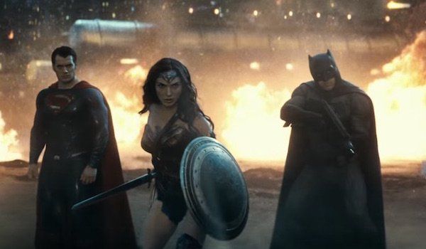 10 Vicious Quotes From Critics Who Really Hated Batman V Superman ...