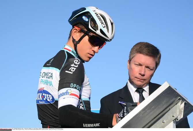 Michal Kwiatkowski (Omega Pharma-QuickStep) signs in for the start of the GP Ouest France-Plouay