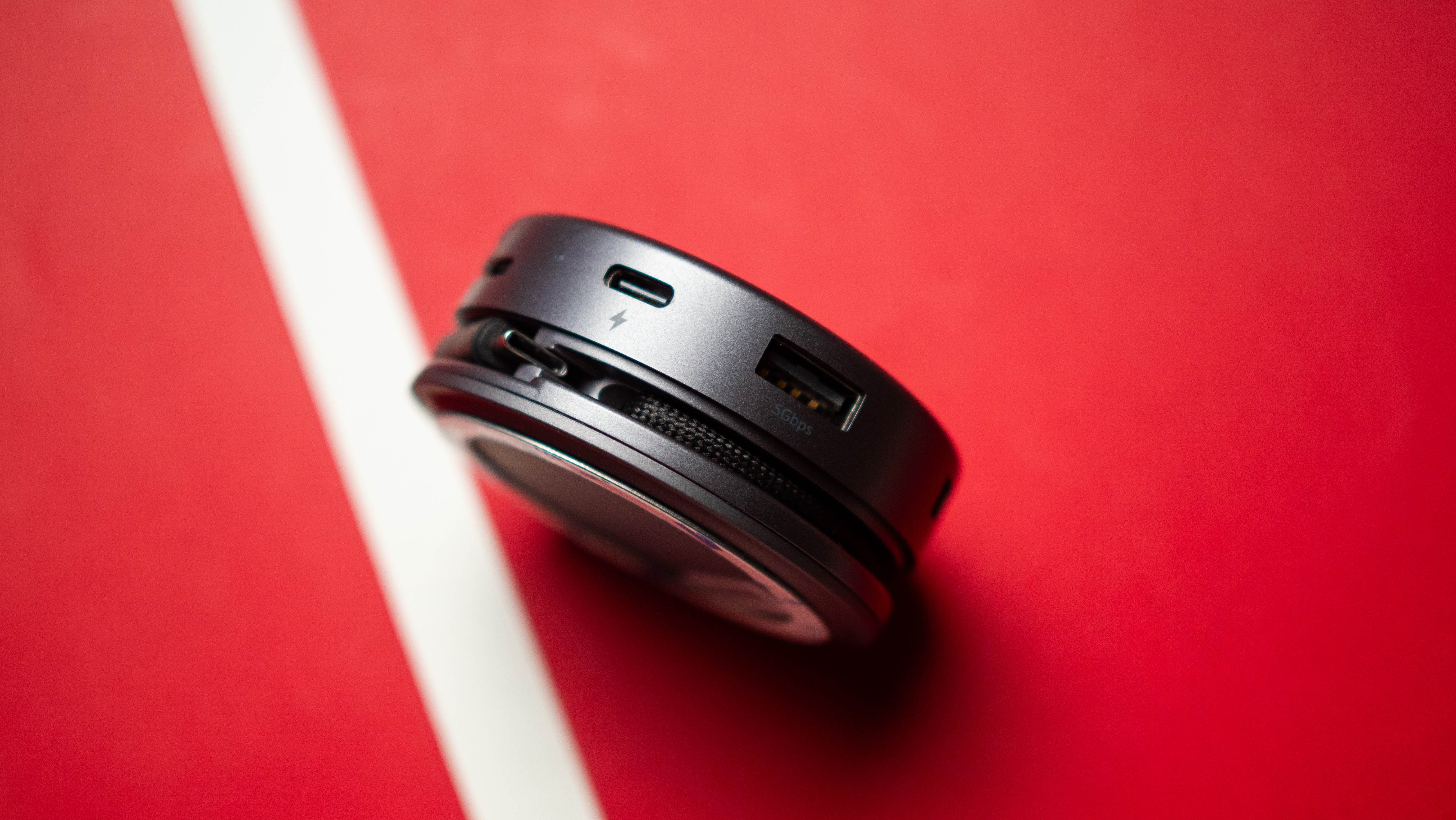 Satechi OntheGo 7-in-1 USB-C Hub testing on Android Central