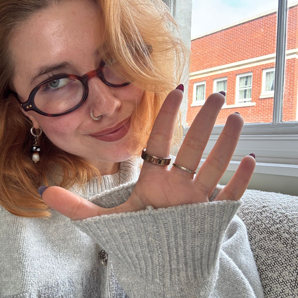 Health Writer Ellie-Mae Hammond trying a simple breathwork technique for relaxation