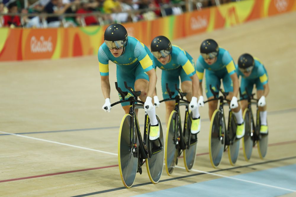 Australia's women's squad in the team pursuit
