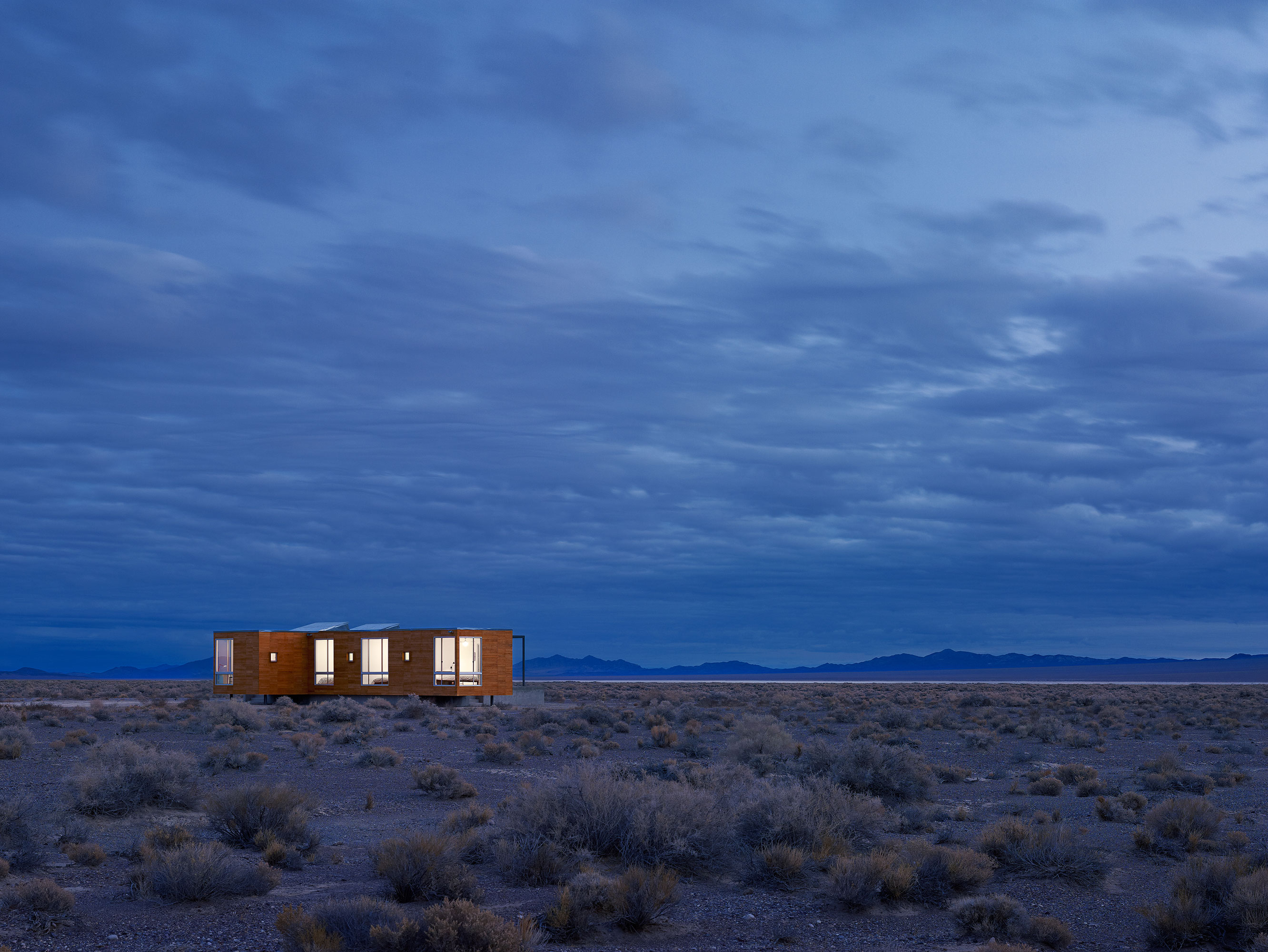 Rondolino Residence exterior at night