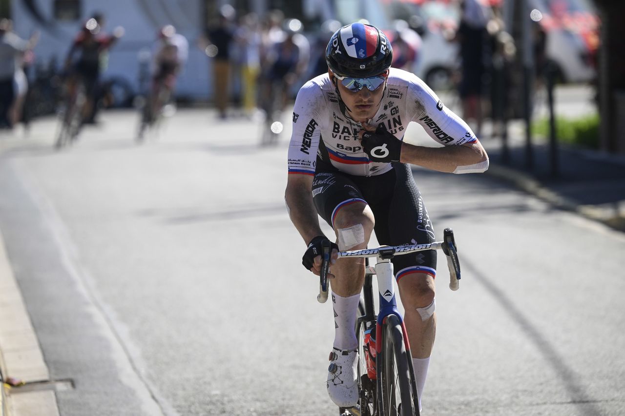 Paris Roubaix 2022 119th Edition Compiegne Roubaix 2572 km 17042022 Matej Mohoric SLO Bahrain Victorious photo POOL Bernard PaponSprintCyclingAgency2022