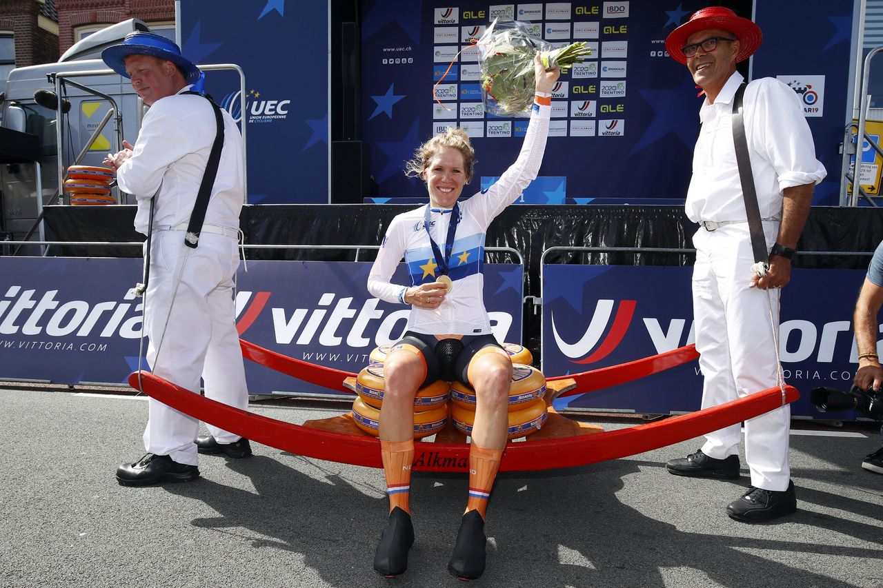 Ellen van Dijk (Netherlands) celebrates