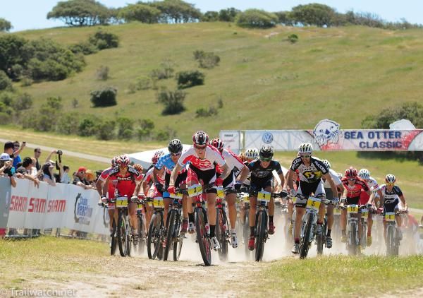 Elite men's short track start at Sea Otter