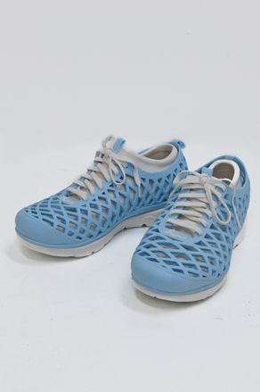 ’Fabrique en Chine’ - Dike Shoes