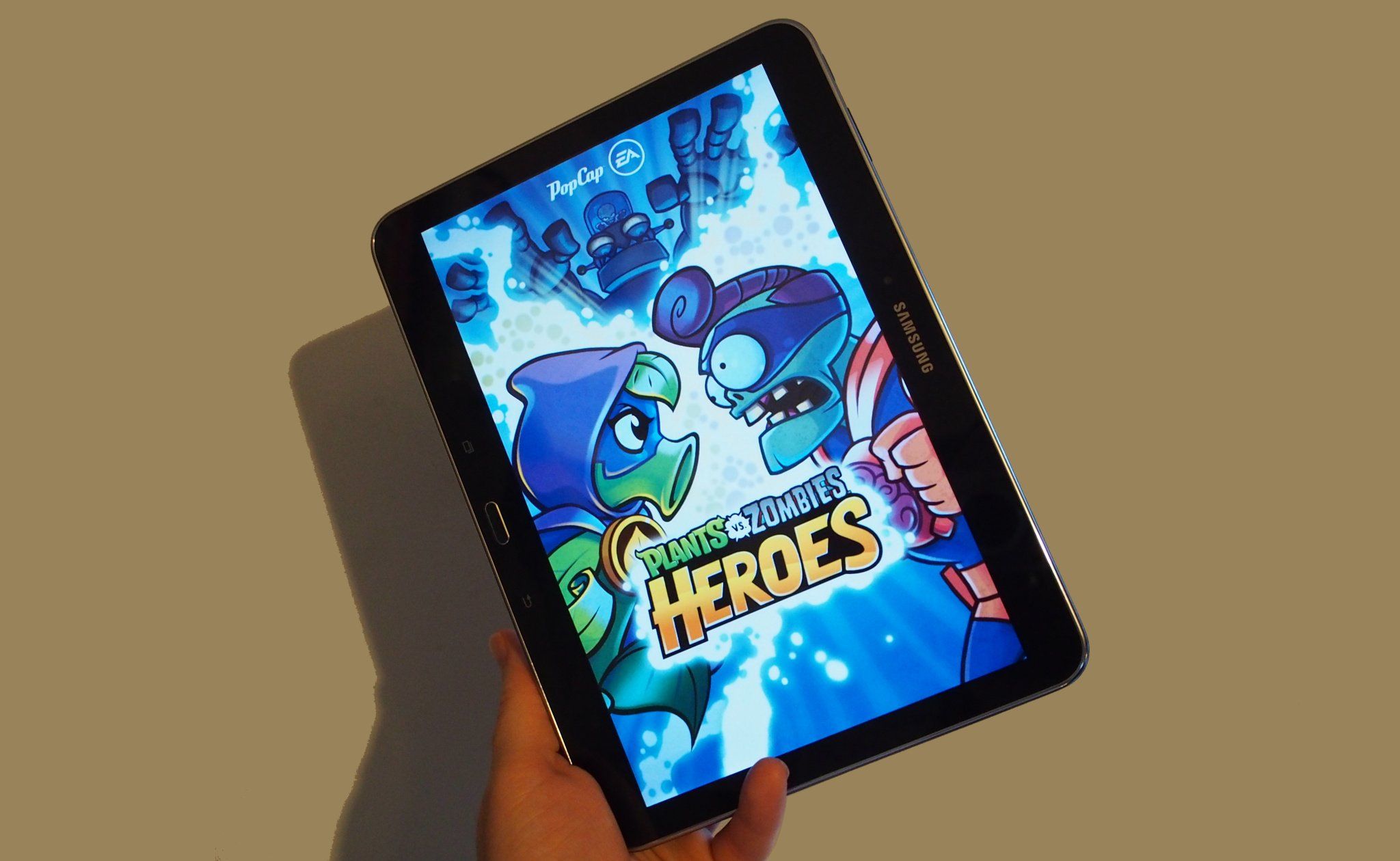 Plants vs. Zombies Heroes branches out onto Android | Android Central