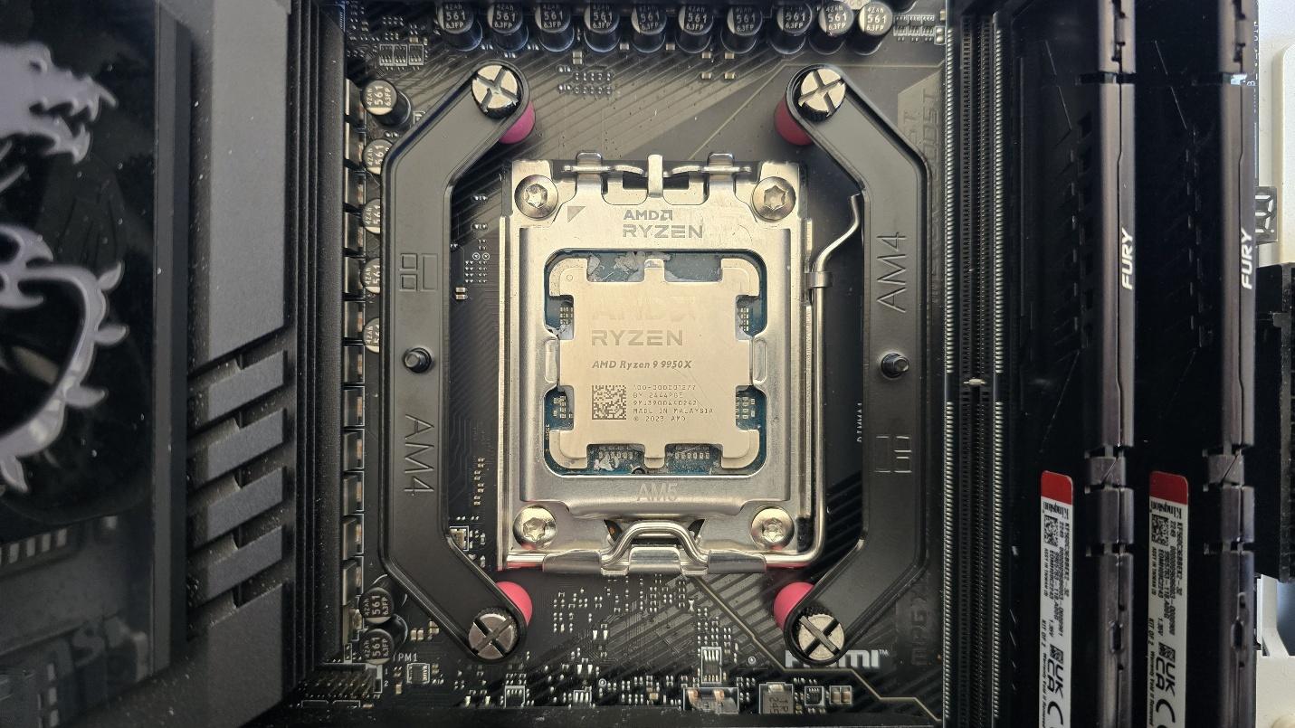 ثيرمالرايت ووندر فيجن 360 UB ARGB أسود