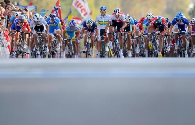 Heinrich Haussler (Australia) sits up to watch the sprint unfold