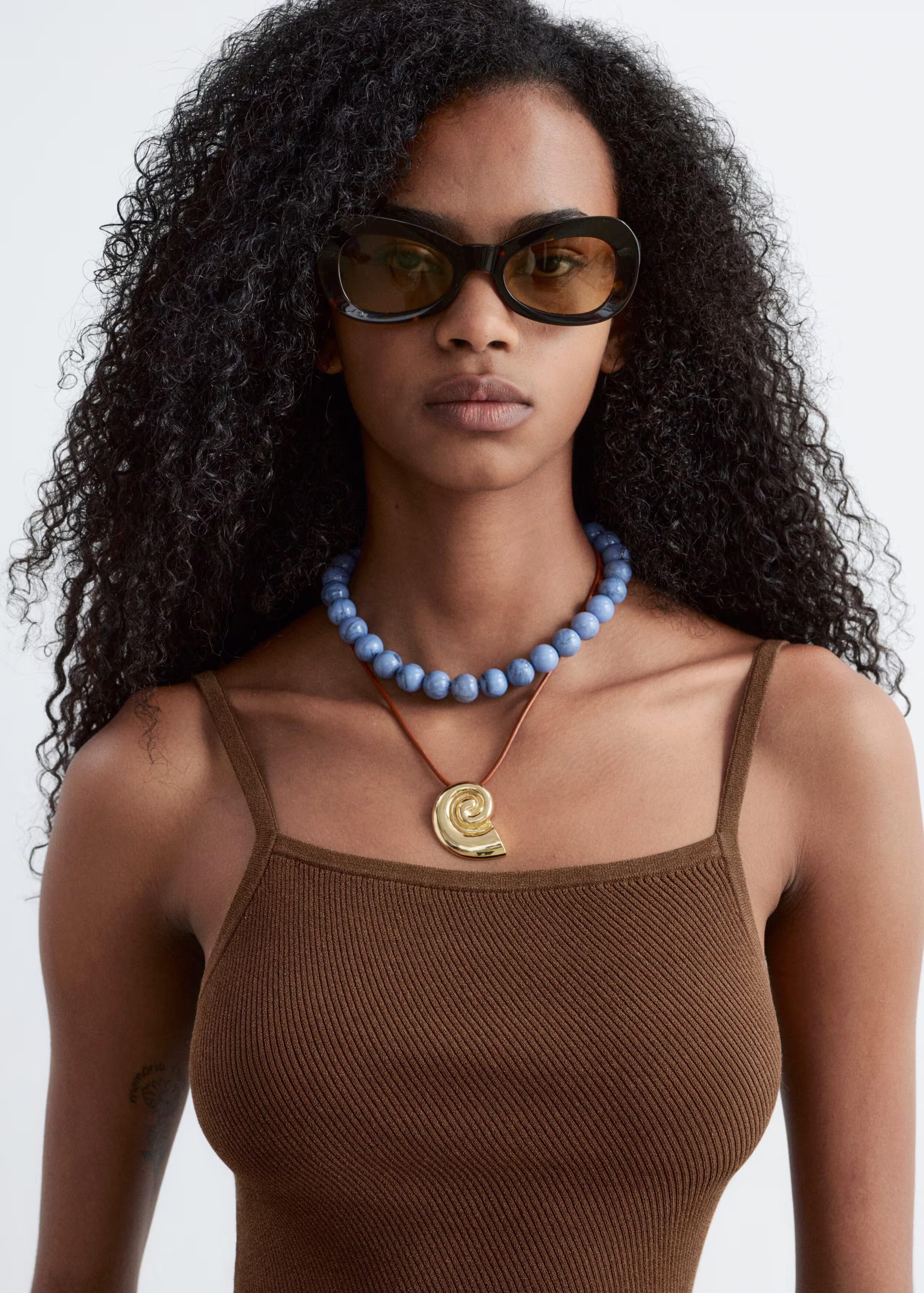 Shell Pendant Cord Necklace - Gold