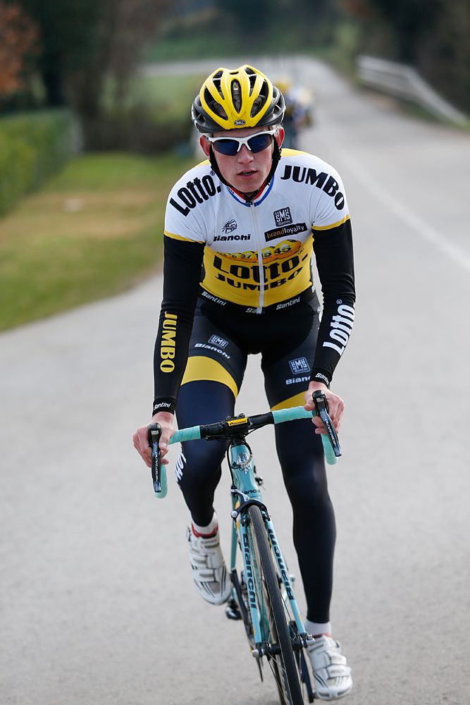 LottoNl-Jumbo rolls out 2016 jersey | Cyclingnews