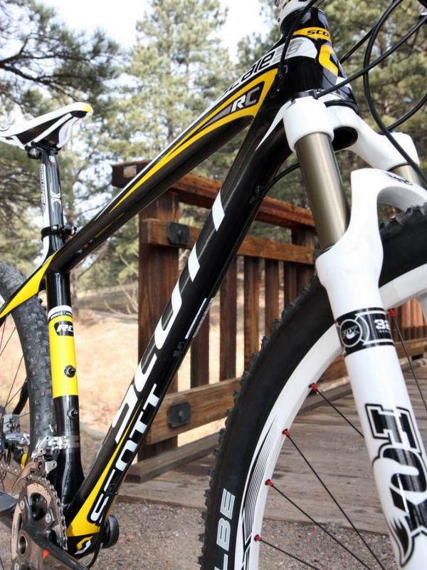 The Scott Scale 29 RC hardtail frame is lighter than many road frames.