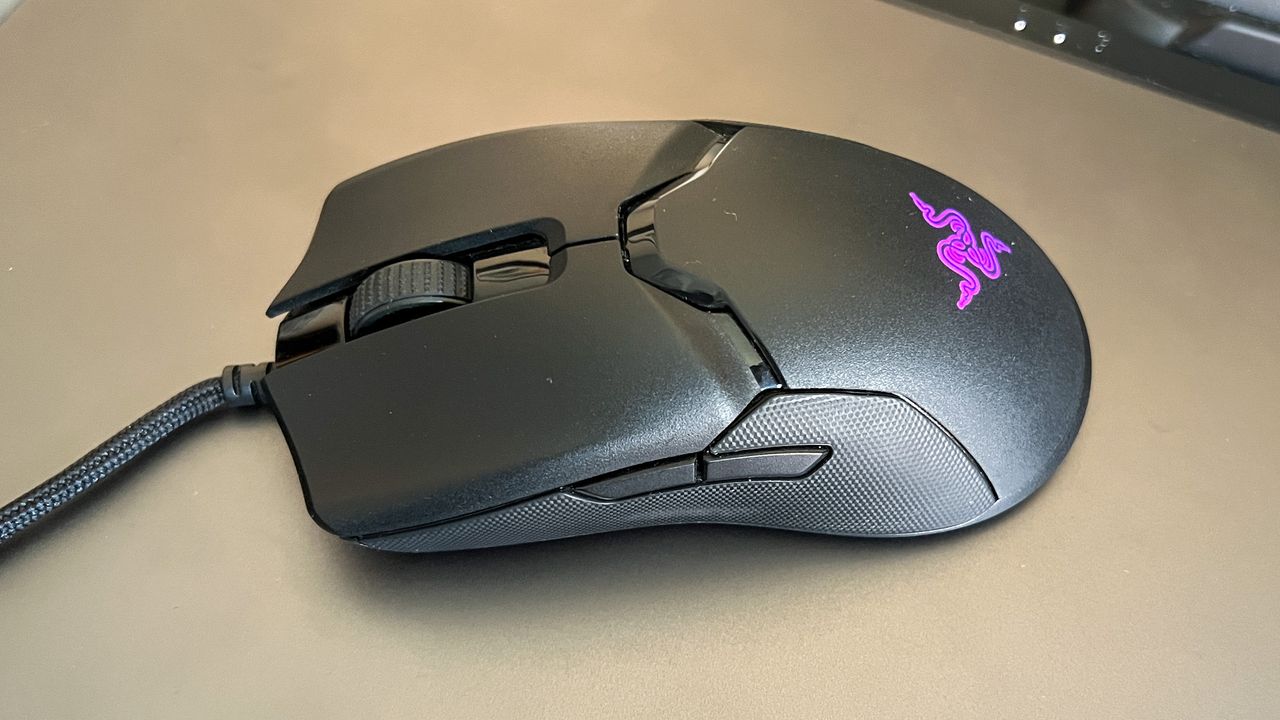 Razer Viper gaming mouse