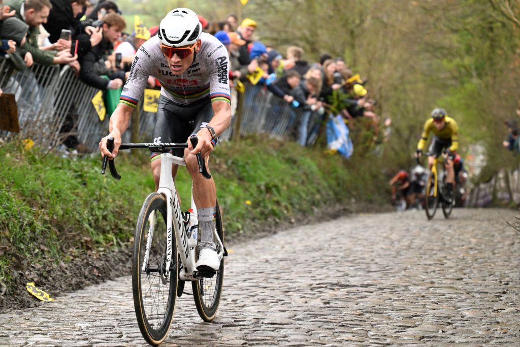 Mathieu van der Poel (Alpecin-Deceuninck) is seeking to add glory at Paris-Roubaix to last week&#039;s Tour of Flanders title 