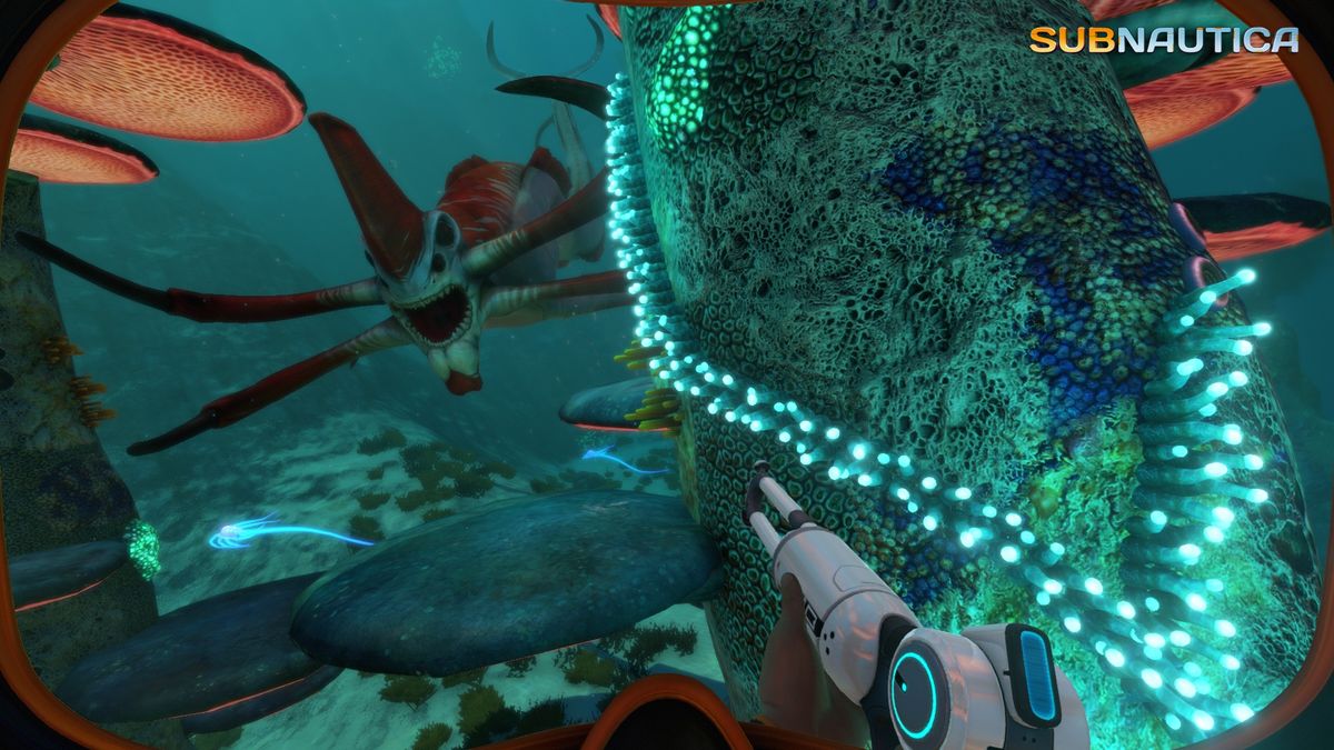 A leviathan approaching a player in Subnautica