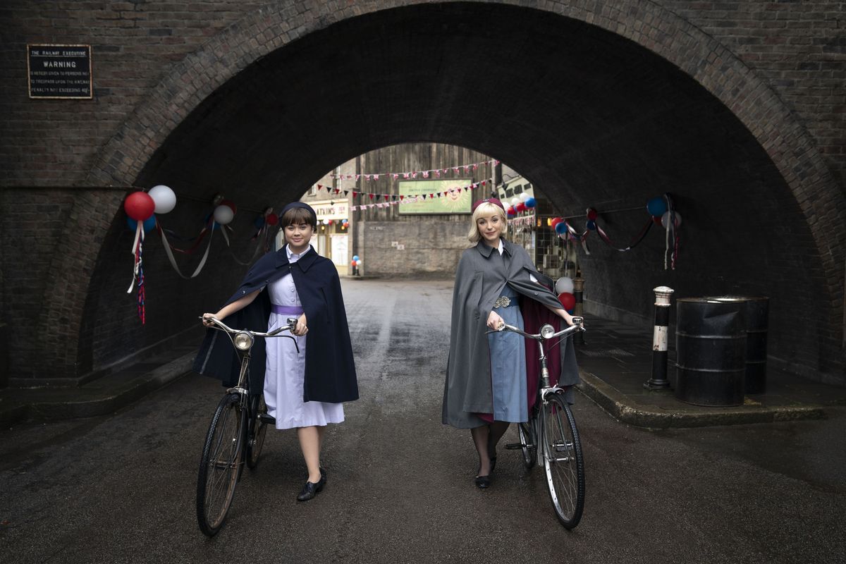 Call the Midwife Nancy and Trixie 