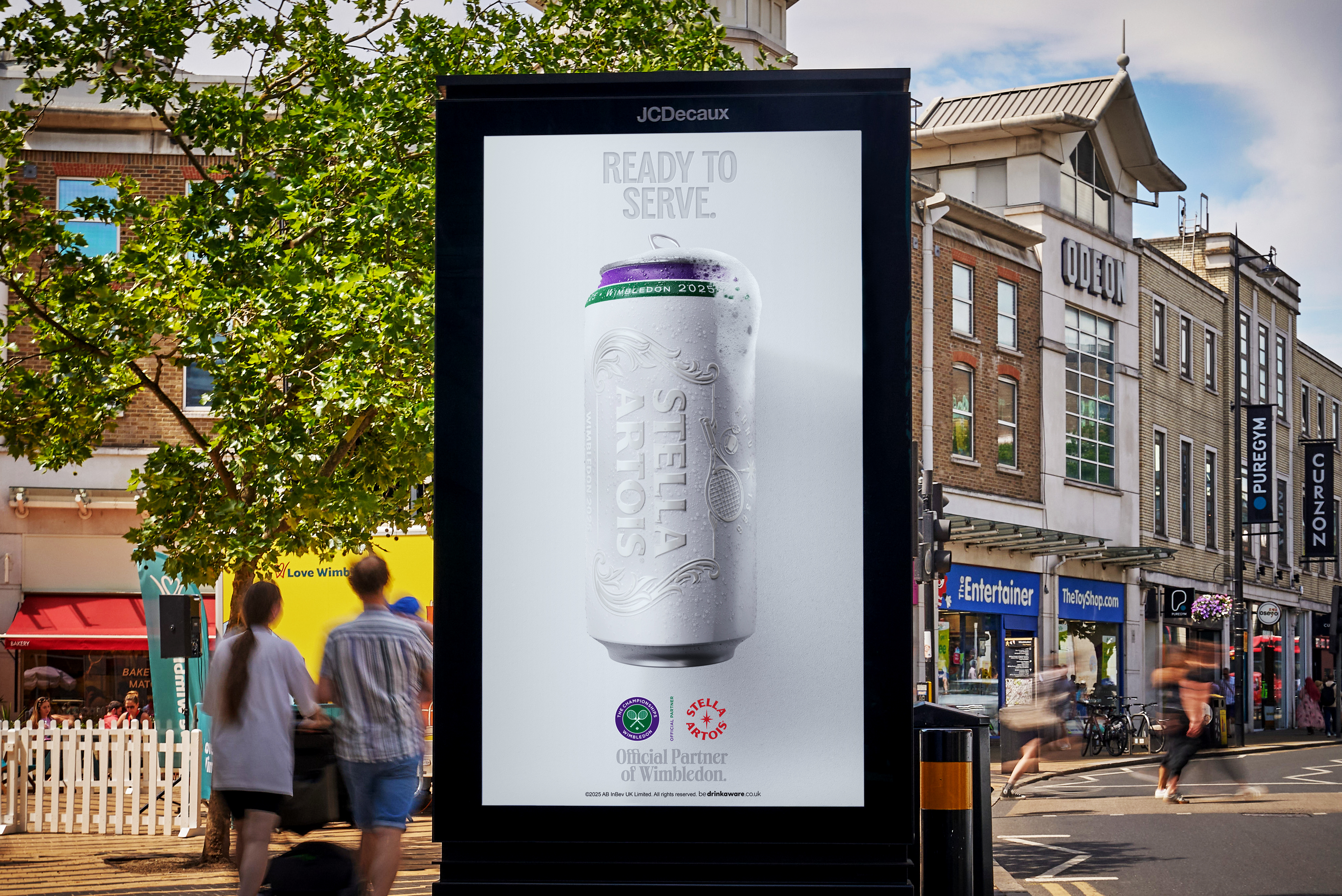 Anuncio de Stella en vallas publicitarias.