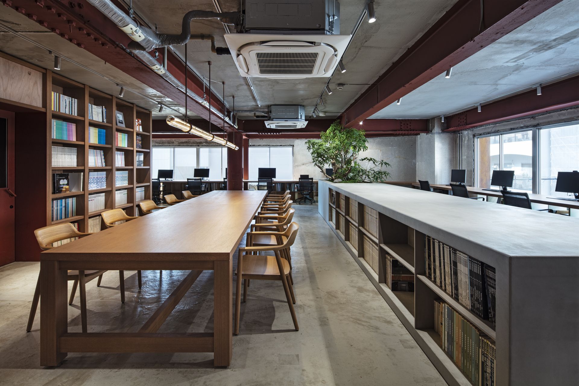 猫屋町ビルレストラン by デザインオフィス