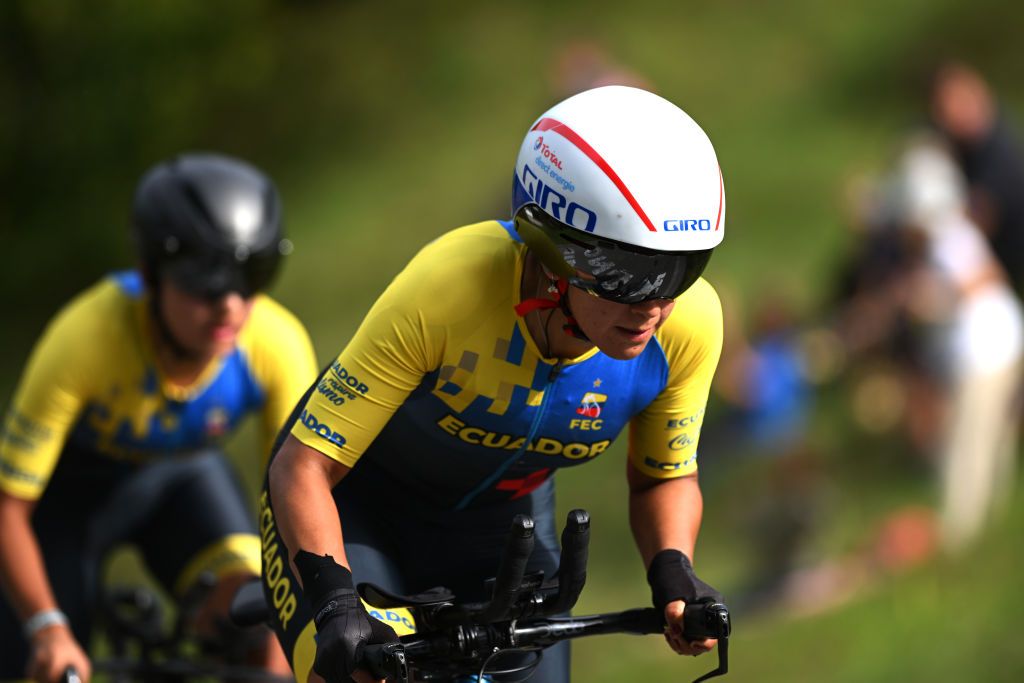 ZURICH SWITZERLAND SEPTEMBER 25 Miryam Maritza Nunez and Natalia Vasquez of Team Ecuador sprint during the 97th UCI Cycling World Championships Zurich 2024 Mixed Relay Team Time Trial a 537km one day race from Zurich to Zurich on September 25 2024 in Zurich Switzerland Photo by Dario BelingheriGetty Images