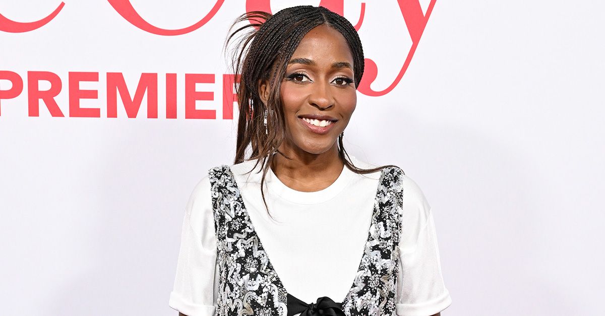 Ayo Edebiri Showed the Chic Way to Wear Light-Wash Jeans in Winter