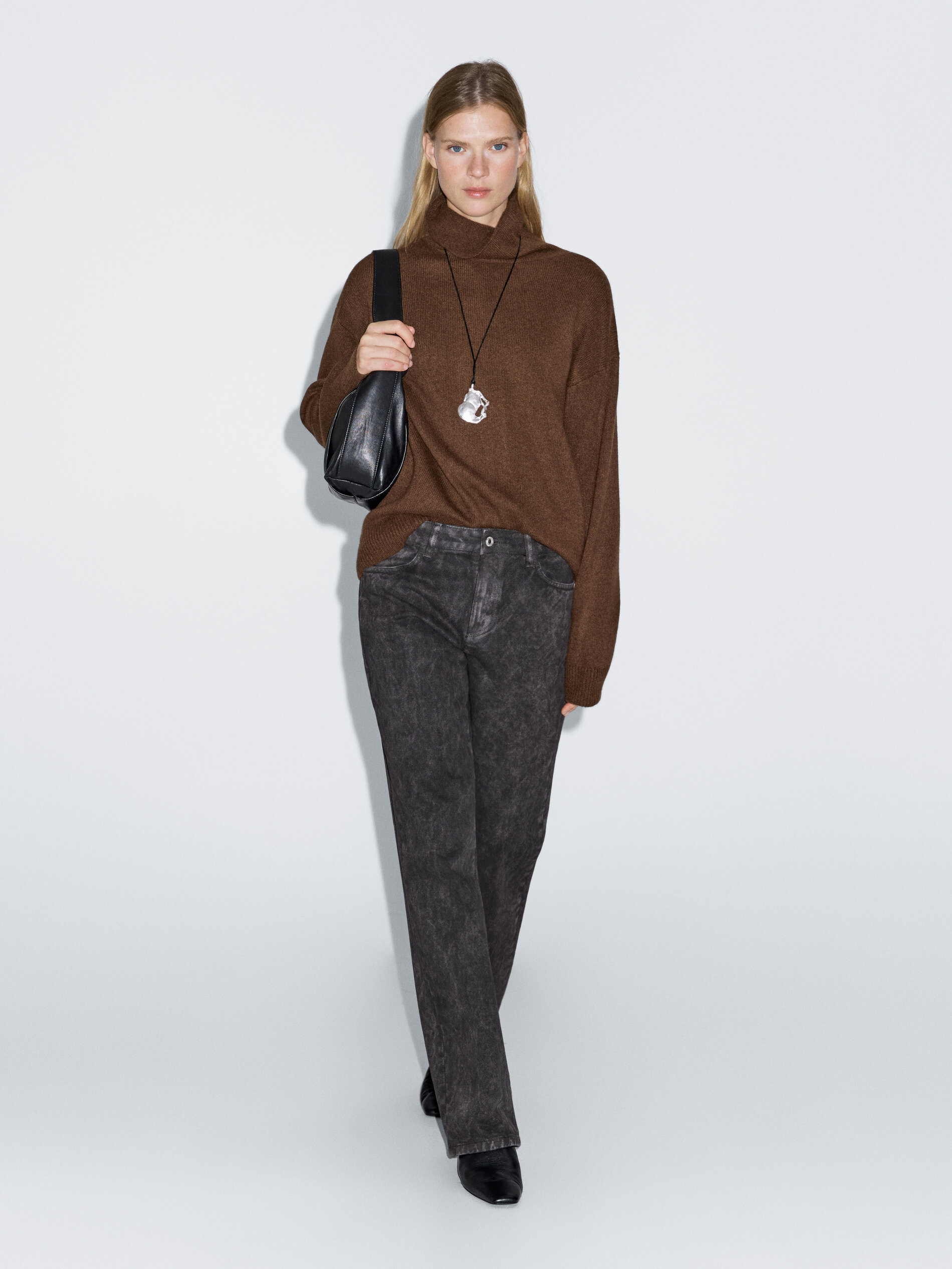 Mid-Rise Regular Fit Jeans