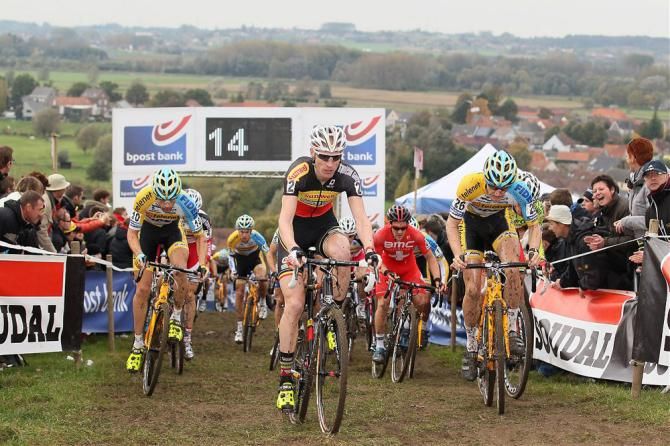 Belgian champion Klaas Vantornout (Sunweb-Napoleon Games) leads the chase of early leader Ian Field
