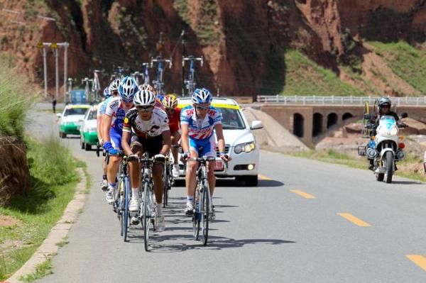 The break making their way up the climb.