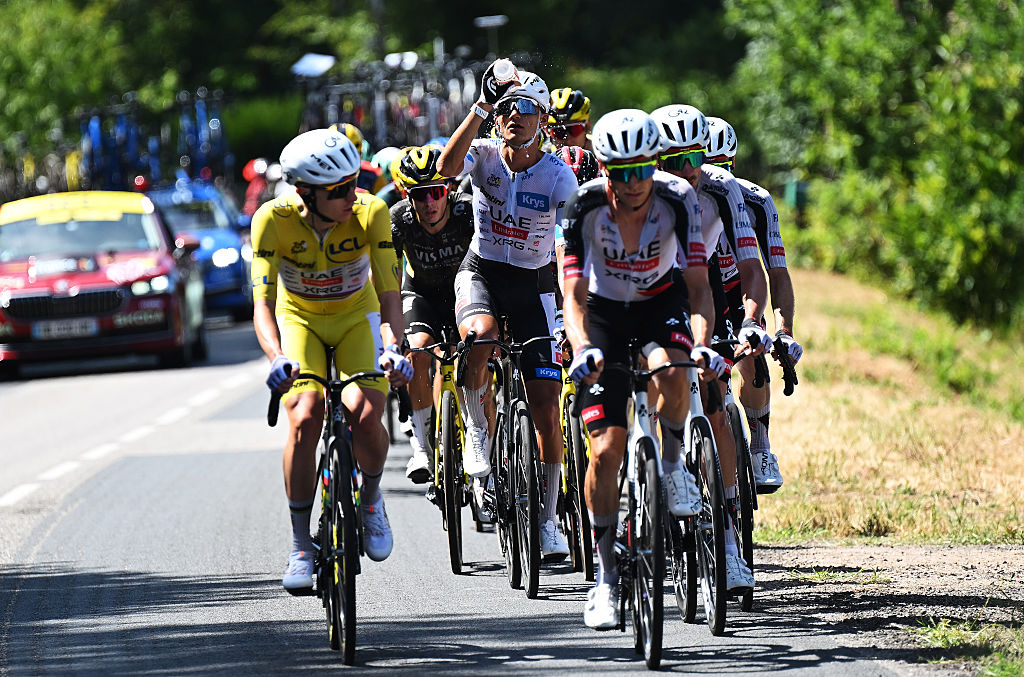 UAE Team Emirates-XRG putting everyone to the sword, Tour de France 2026, stage 9