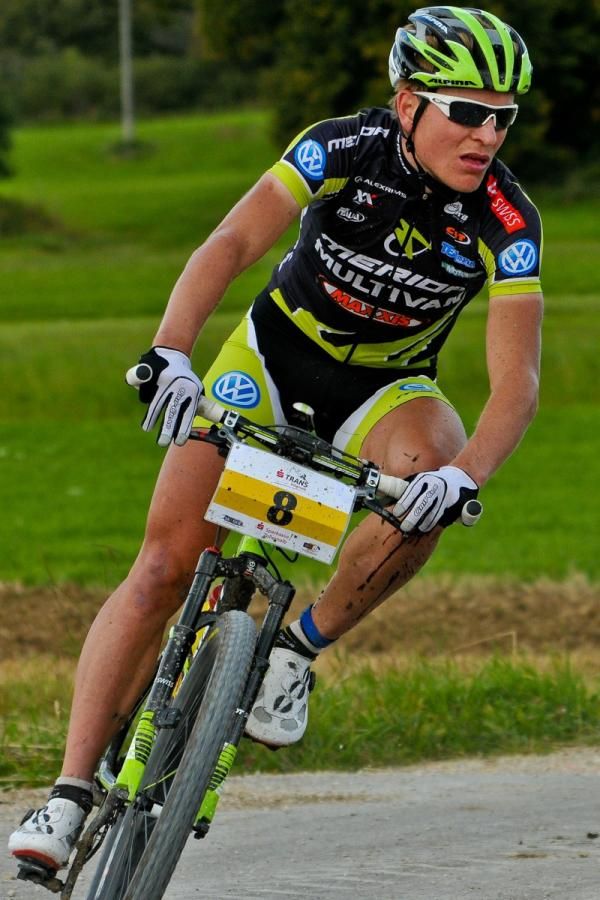 Hannes Genze rides to stage 2 victory