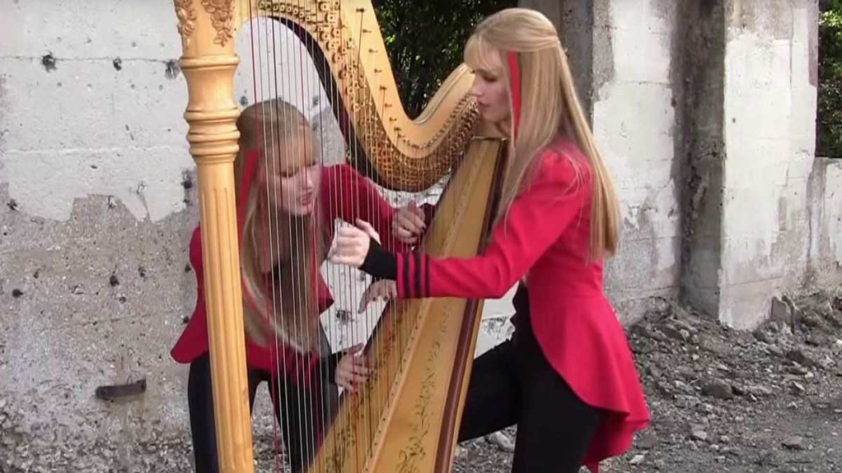 Harp twins. Дуэт Harp Twins. Фото Harp Twins. Camille and Kennerly. Обои с Camille and Kennerly.