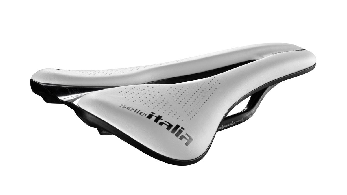 The Selle Italia Novus Boost Evo saddle in white