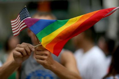 Federal appeals court strikes down Oklahoma's gay-marriage ban