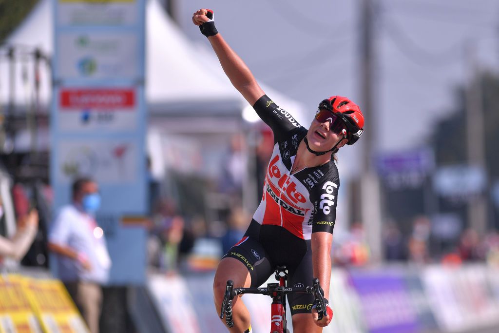 ANZEGEM BELGIUM SEPTEMBER 22 Arrival Lotte Kopecky and Team Lotto Soudal Ladies Celebration during the 121st Belgian Road Championship 2020 Road Race Elite Women a 1316km race from Anzegem to Anzegem bkanzegem Anzegem2020 on September 22 2020 in Anzegem Belgium Photo by Luc ClaessenGetty Images