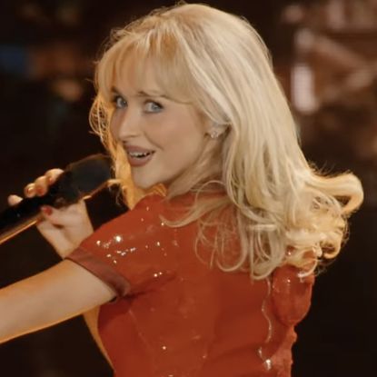 Sabrina Carpenter's Coachella 2026 performance outfits