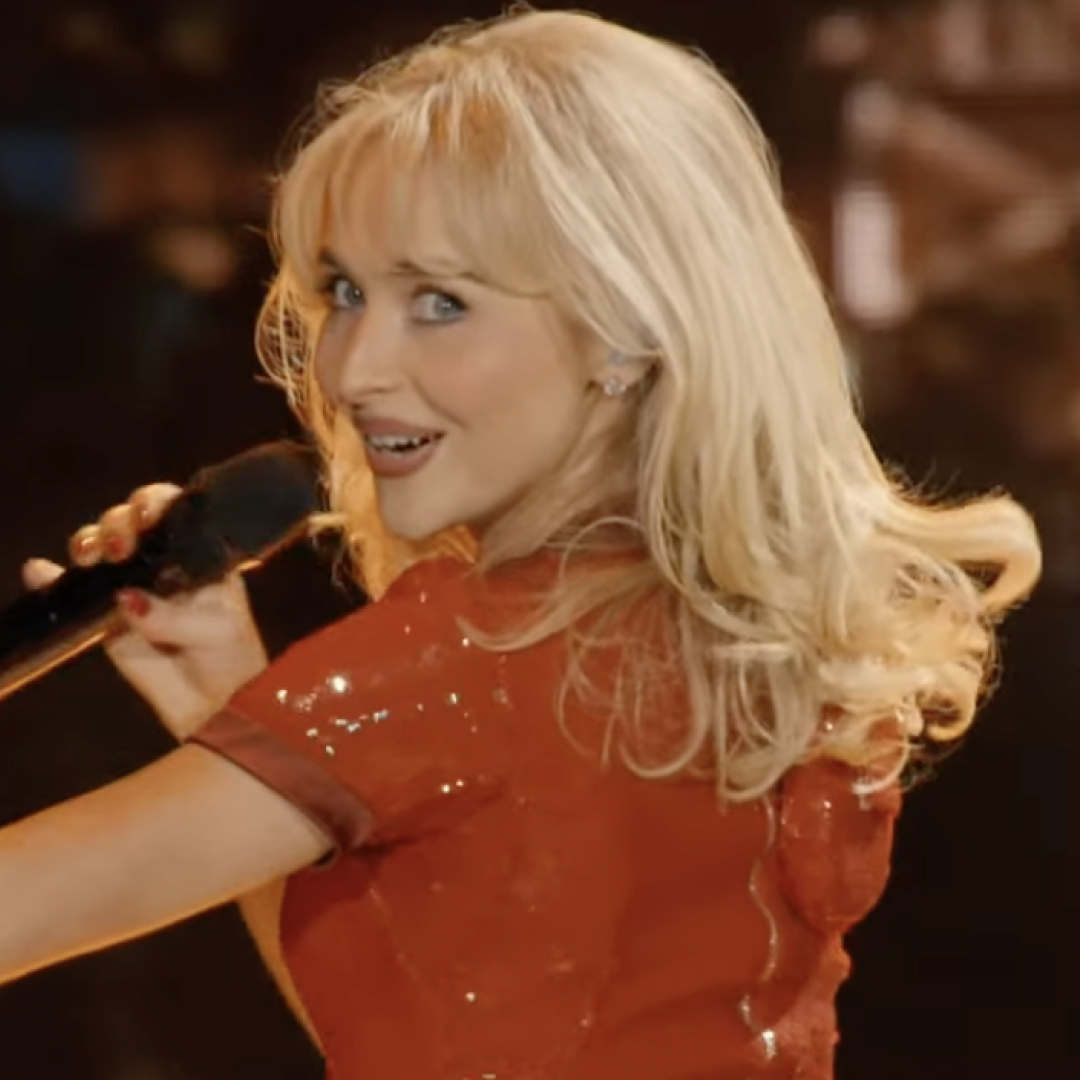 Sabrina Carpenter's Coachella 2026 performance outfits