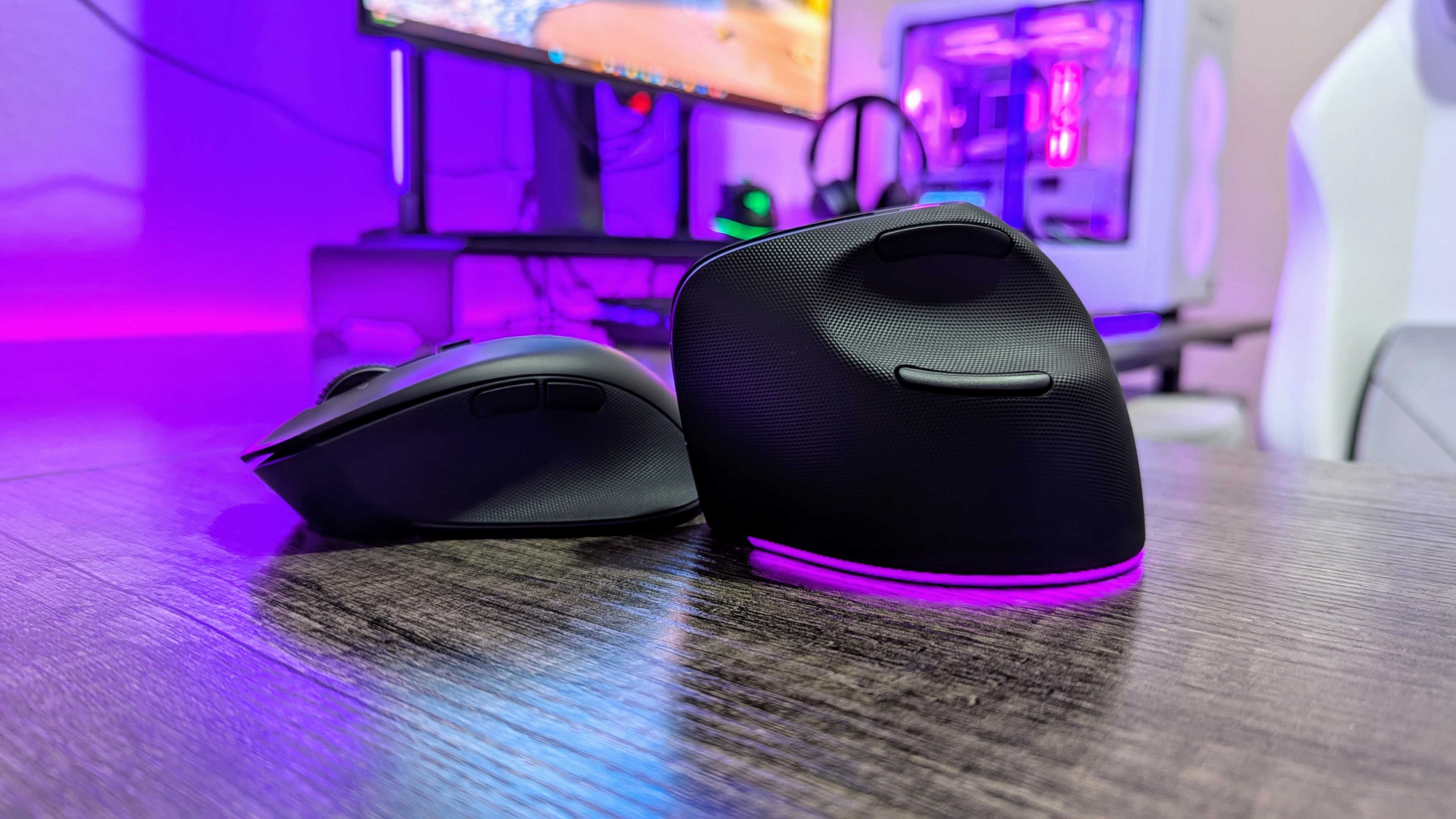 Image of the Razer Pro Click V2 Vertical Edition.