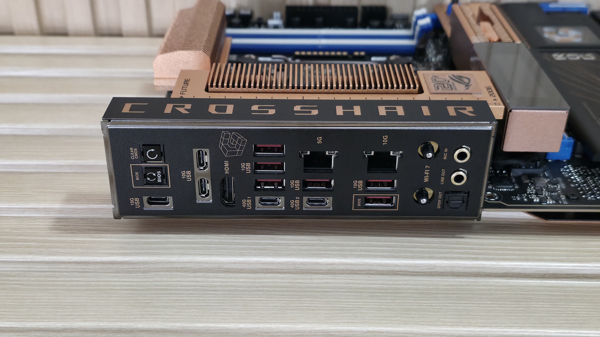 Asus ROG Crosshair 2006 - Rear IO