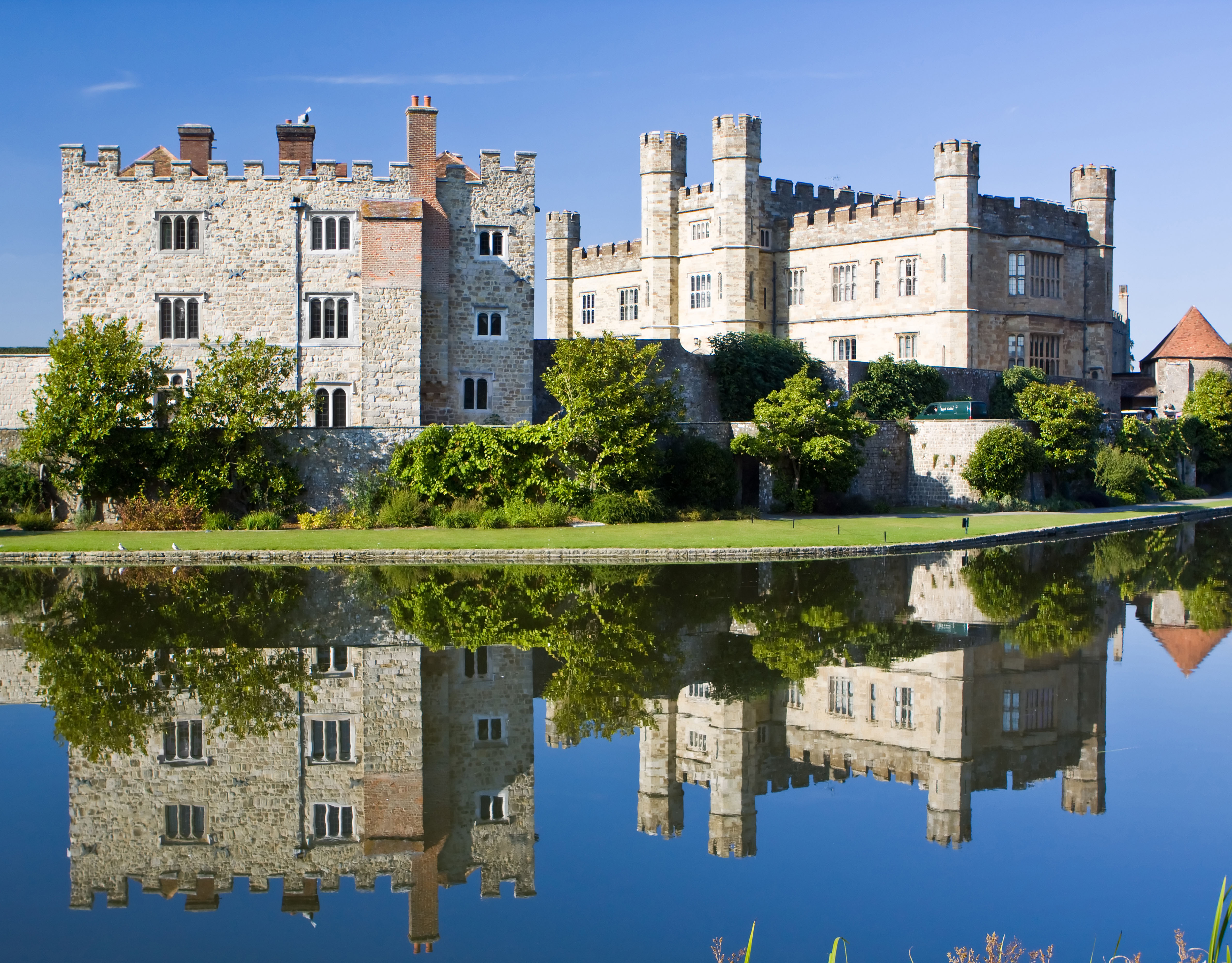 Leeds Castle reflection